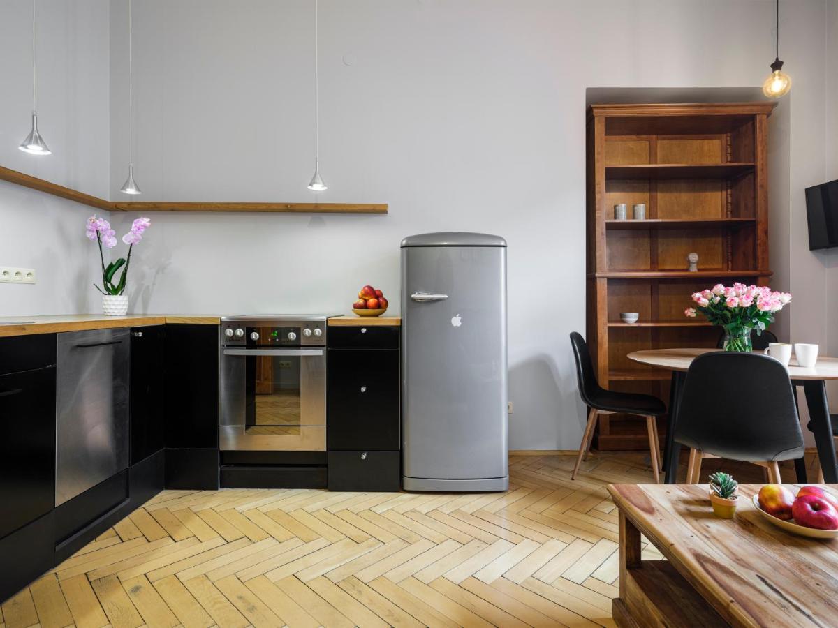 Cracwow Market Squere Apartment Краков Экстерьер фото